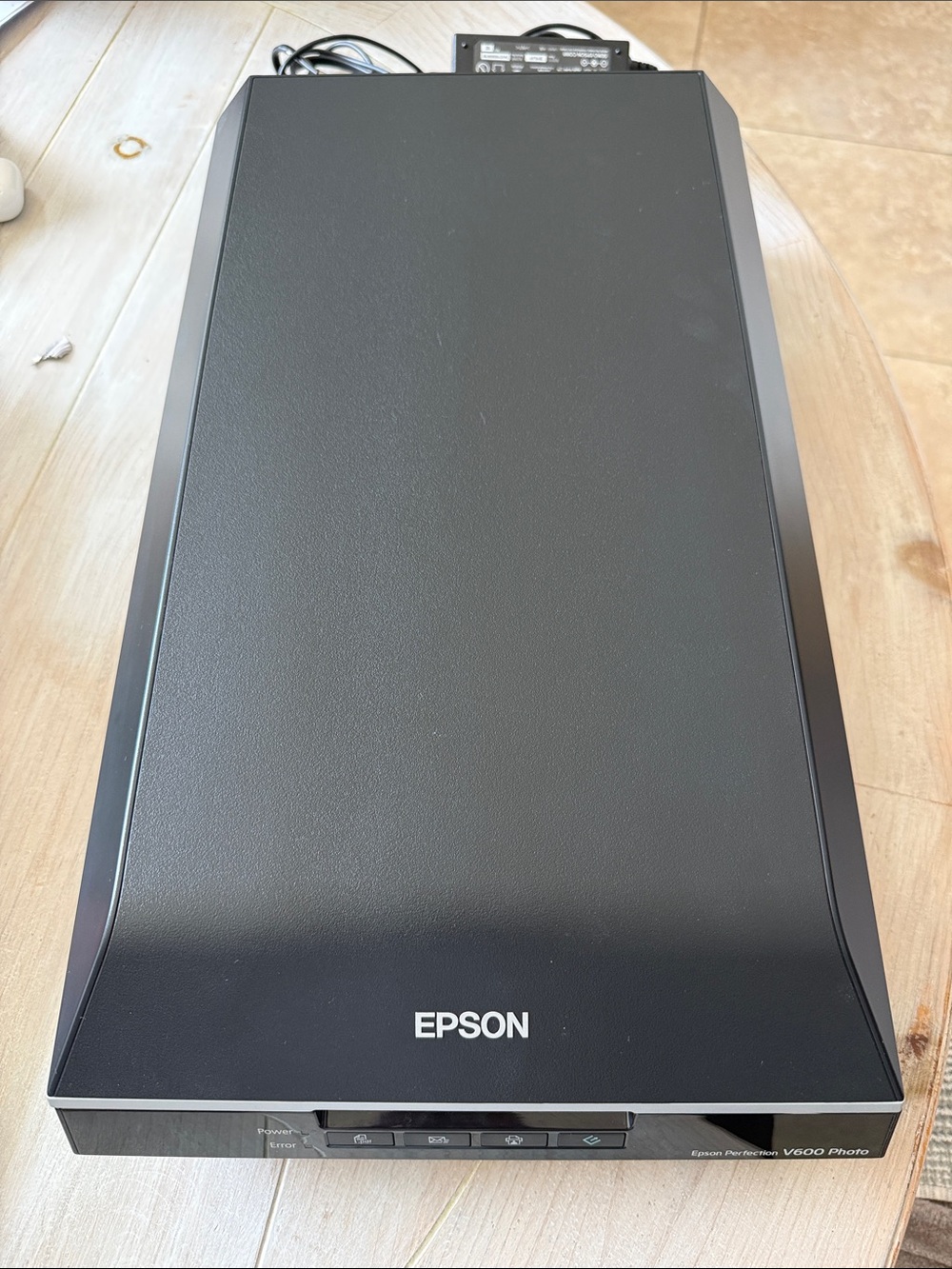 Epson Perfection V600 Flatbed Photo Scanner in Black
